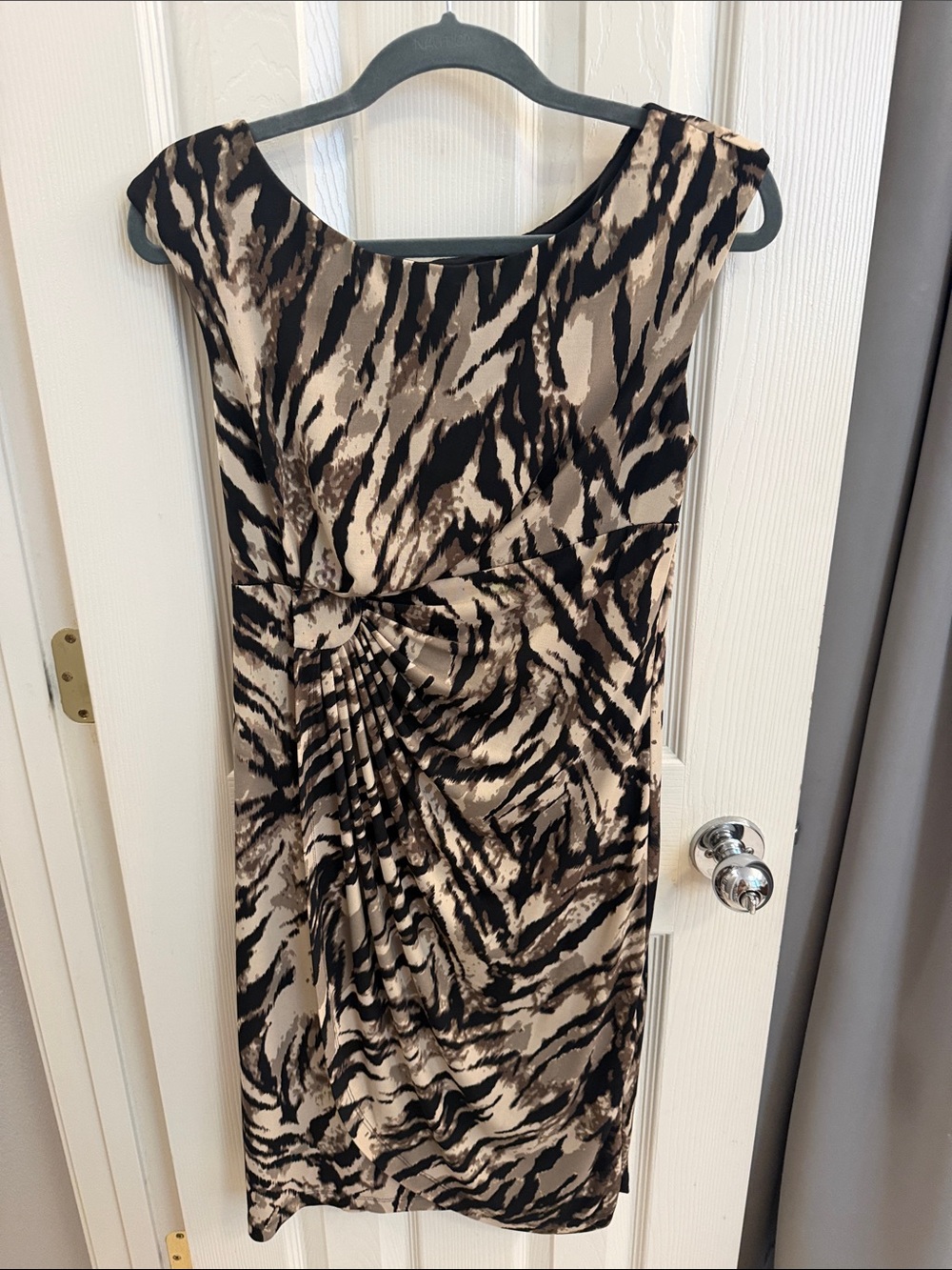connected apparel Black and Beige Abstract-Print Midi Dress with Front Twist - Picture 5 of 12